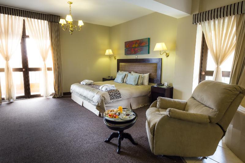 Hotel Costa Del Sol Wyndham 4*